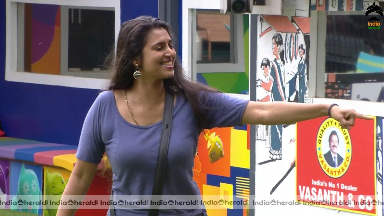 Bigg Boss Tamil Season 3 Day 60 Hot Stills Set 1