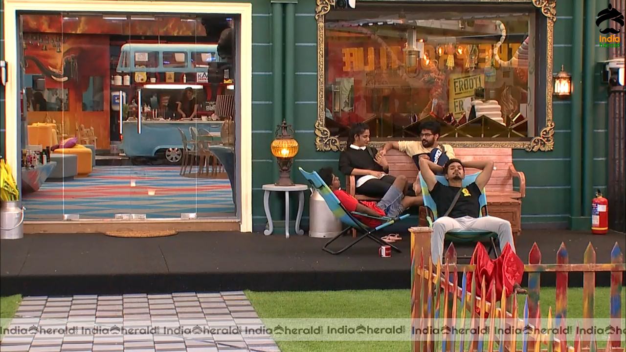 Bigg Boss Tamil Season 3 Day 61 Hot Stills Set 3