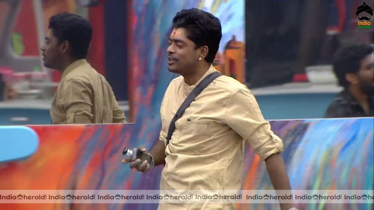 Bigg Boss Tamil Season 3 Day 64 Hot Stills Set 1