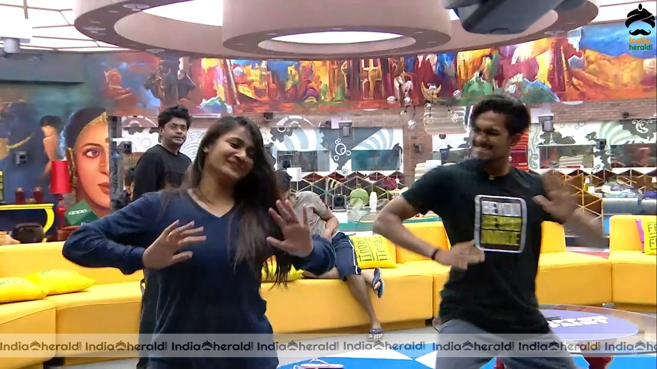 Bigg Boss Tamil Season 3 Day 64 Hot Stills Set 1