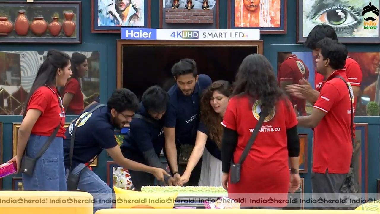 Bigg Boss Tamil Season 3 Day 64 Hot Stills Set 3