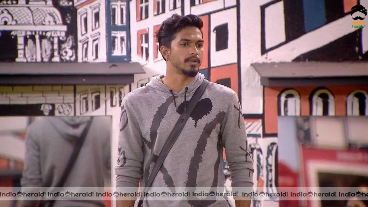 Bigg Boss Tamil Season 3 Day 64 Hot Stills Set 3