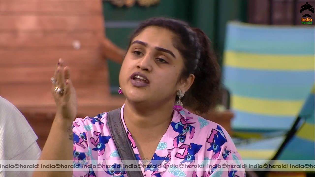 Bigg Boss Tamil Season 3 Day 64 Hot Stills Set 3