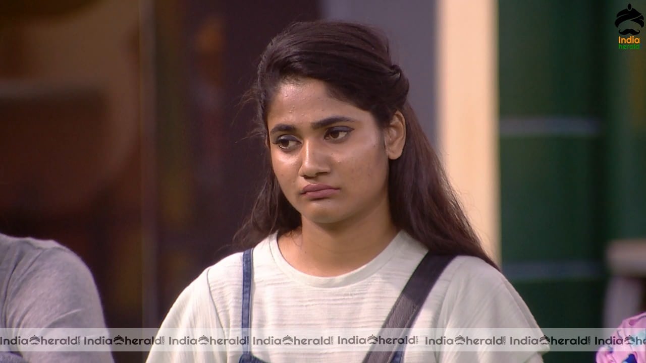 Bigg Boss Tamil Season 3 Day 64 Hot Stills Set 3