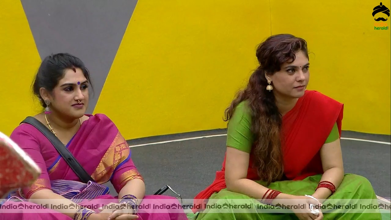 Bigg Boss Tamil Season 3 Day 66 Hot Stills Set 3