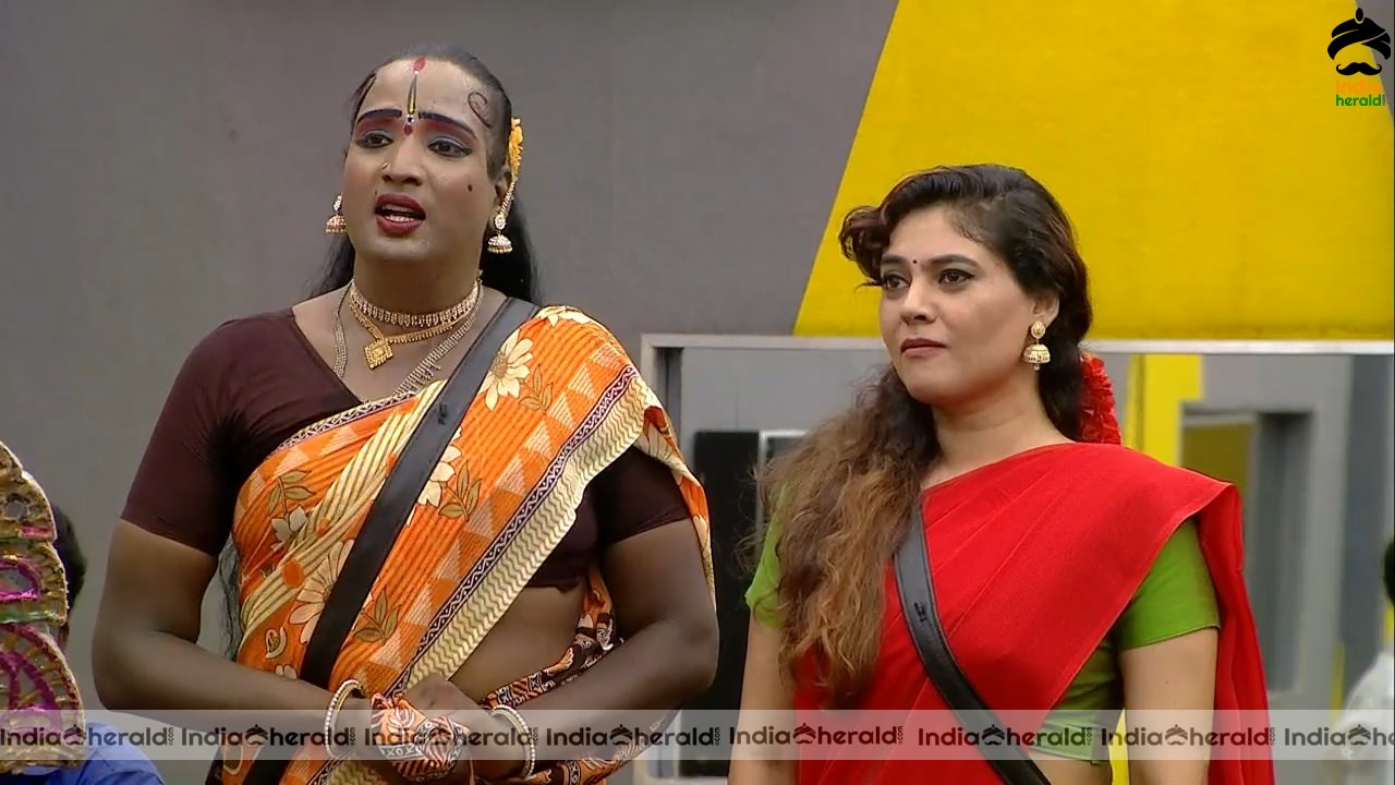 Bigg Boss Tamil Season 3 Day 66 Hot Stills Set 3