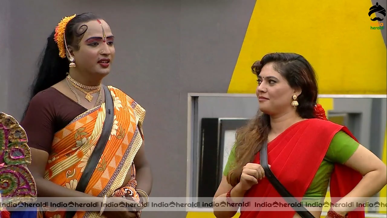 Bigg Boss Tamil Season 3 Day 66 Hot Stills Set 3