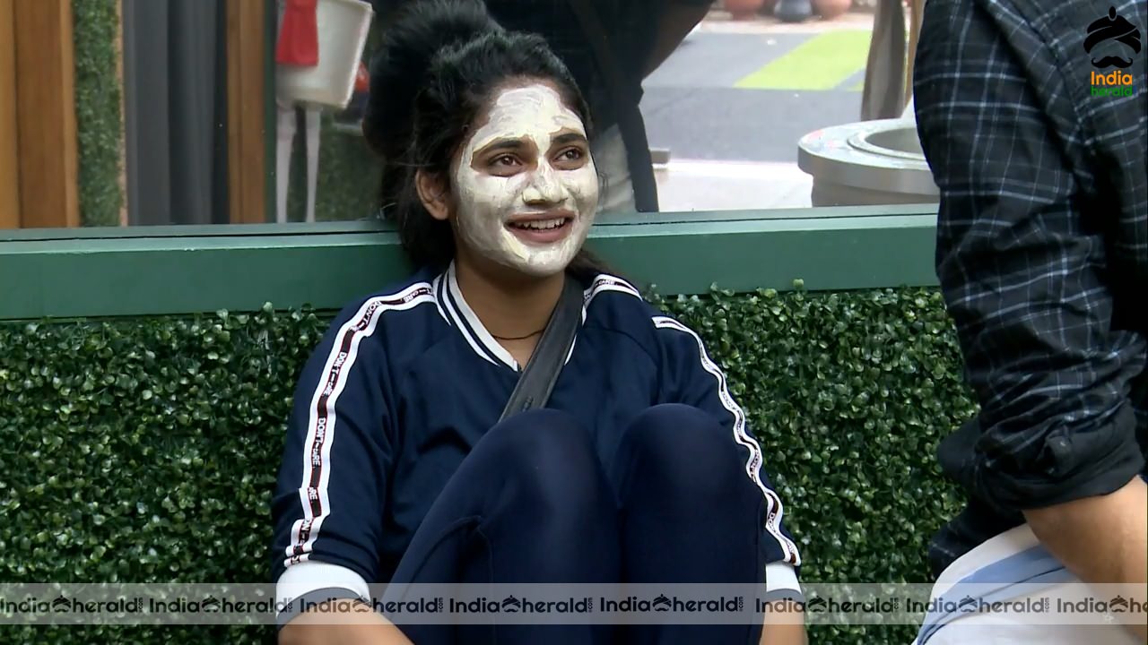 Bigg Boss Tamil Season 3 Day 67 Hot Stills Set 1