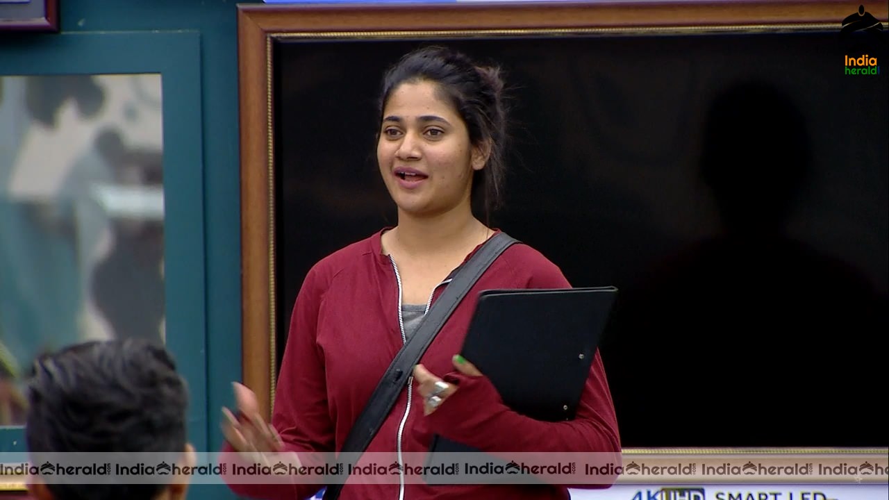 Bigg Boss Tamil Season 3 Day 68 Hot Stills Set 1