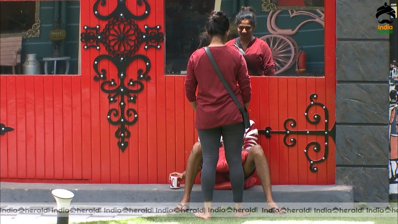 Bigg Boss Tamil Season 3 Day 68 Hot Stills Set 1