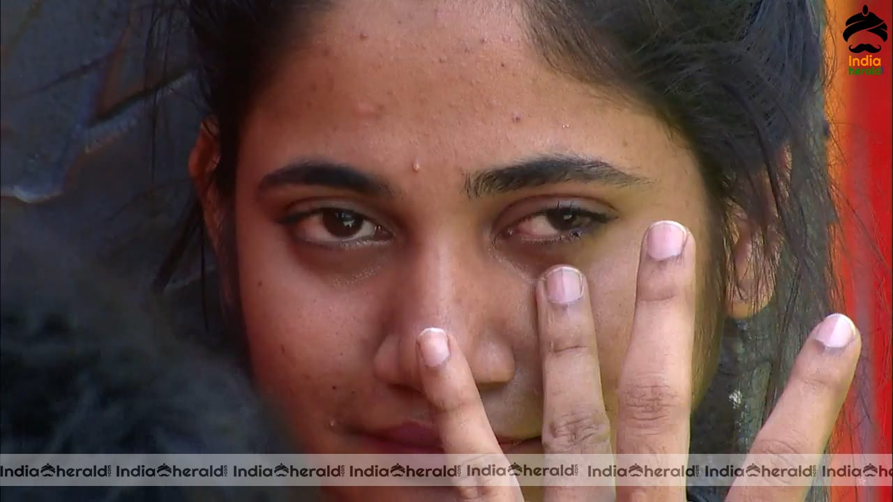 Bigg Boss Tamil Season 3 Day 68 Hot Stills Set 1