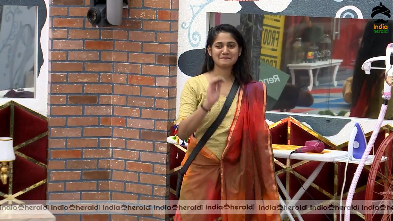 Bigg Boss Tamil Season 3 Day 68 Hot Stills Set 2