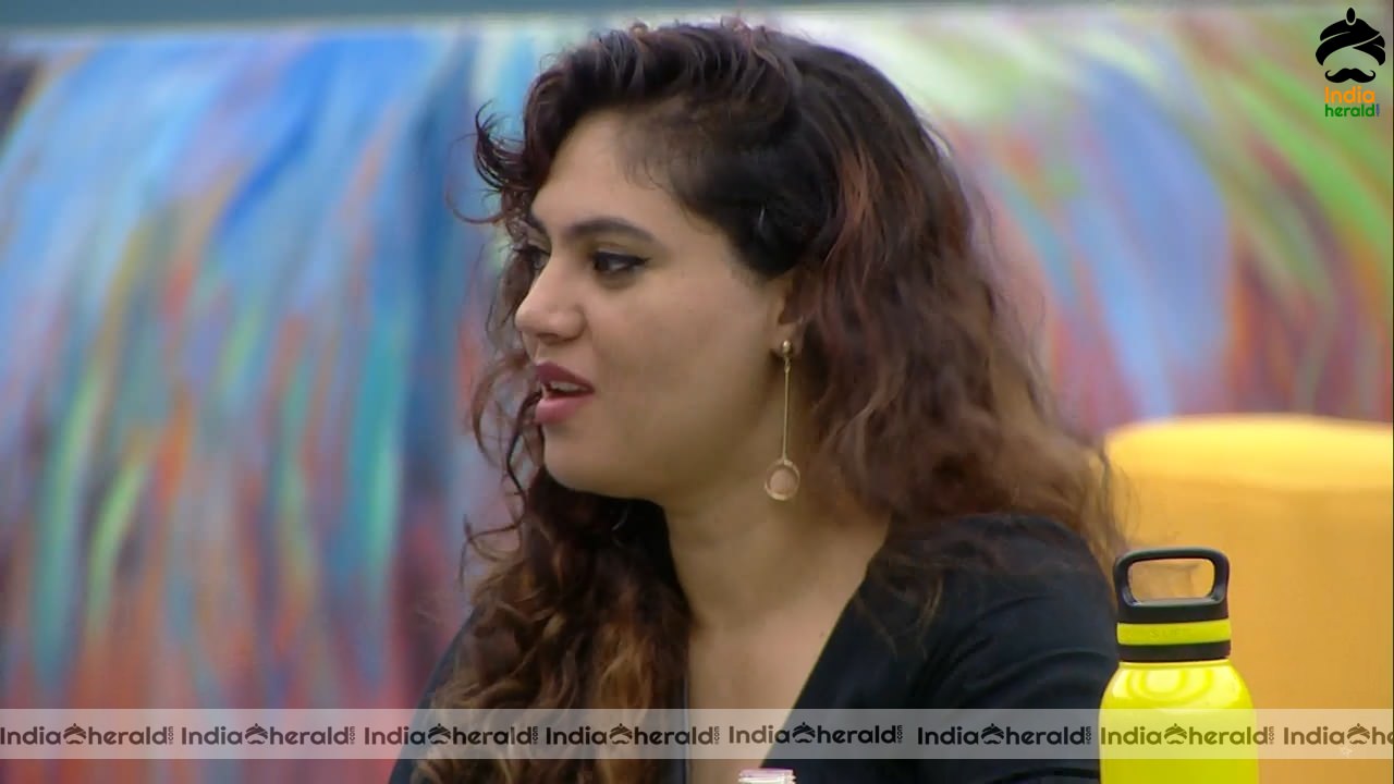 Bigg Boss Tamil Season 3 Day 68 Hot Stills Set 3