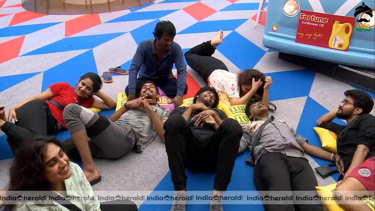Bigg Boss Tamil Season 3 Day 68 Hot Stills Set 3