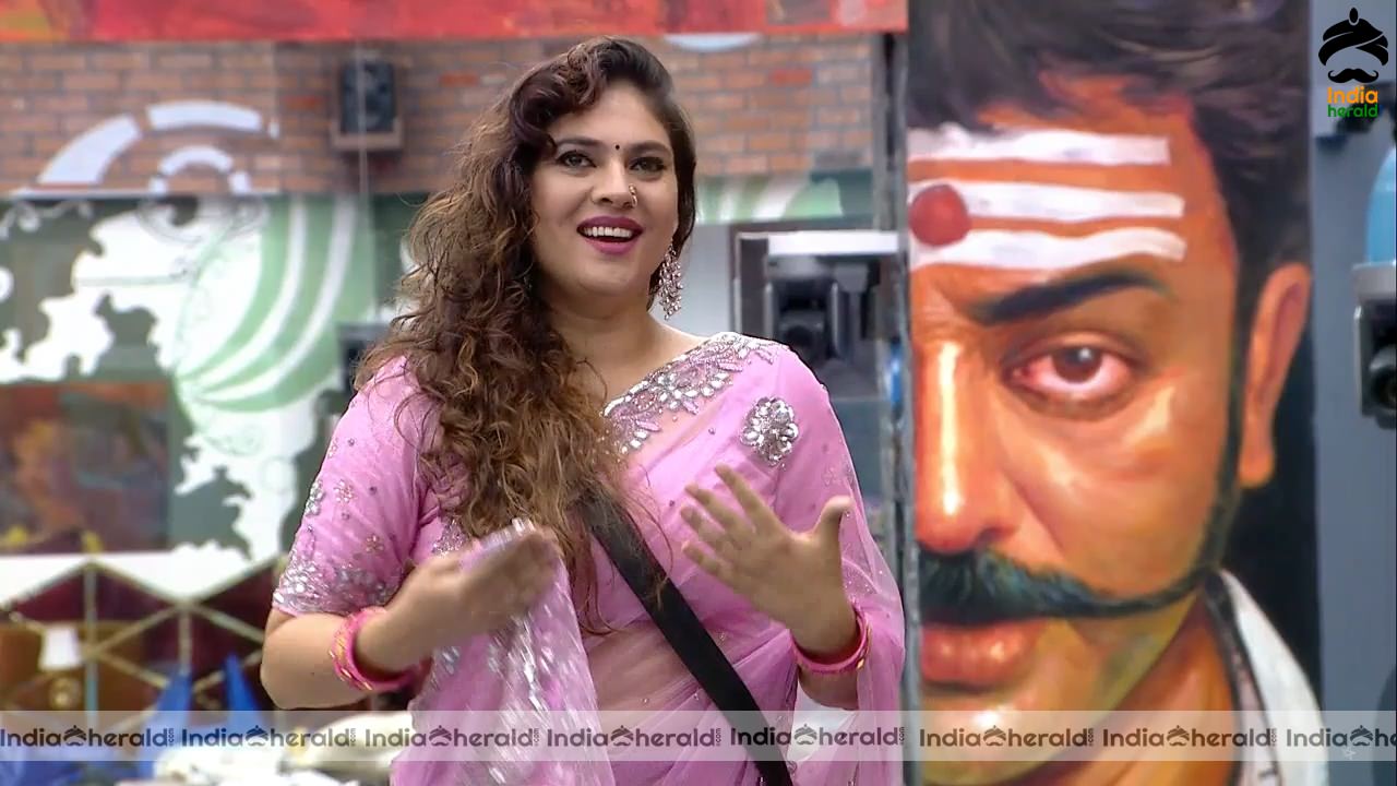 Bigg Boss Tamil Season 3 Day 69 Hot Stills Set 2