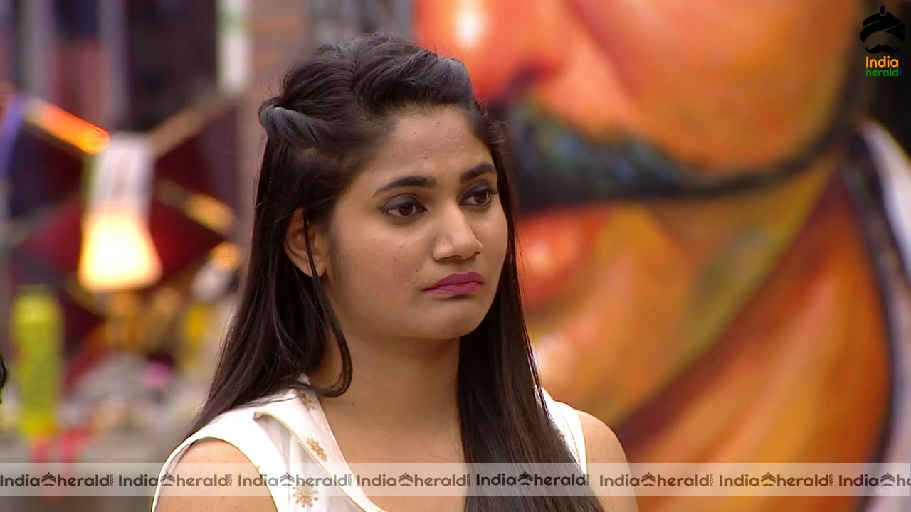 Bigg Boss Tamil Season 3 Day 70 Hot Stills Set 3