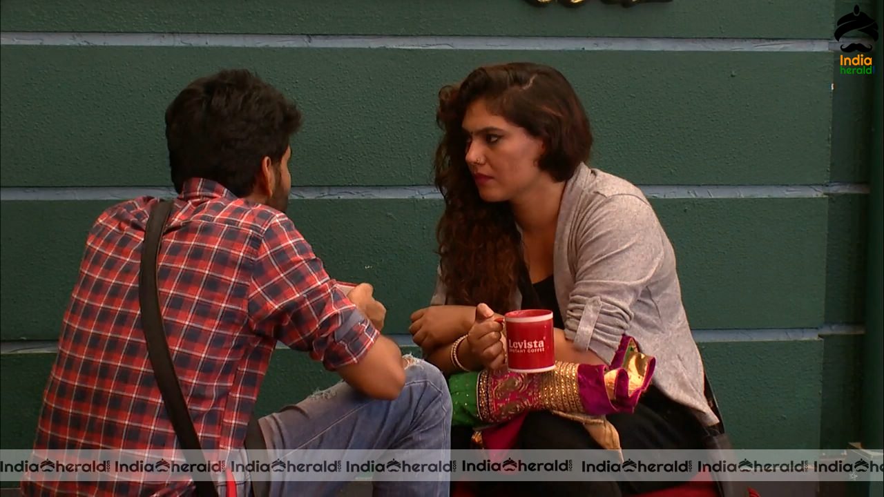 Bigg Boss Tamil Season 3 Day 70 Hot Stills Set 3