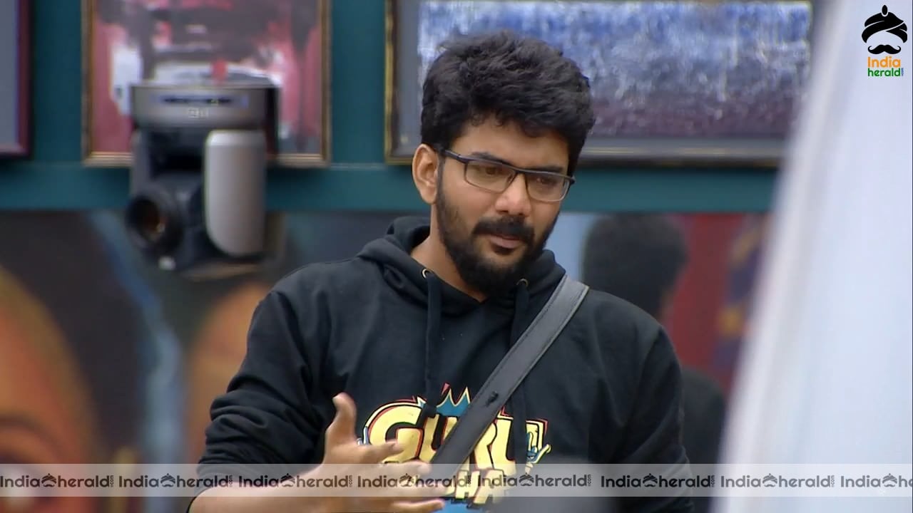 Bigg Boss Tamil Season 3 Day 71 Hot Stills Set 3