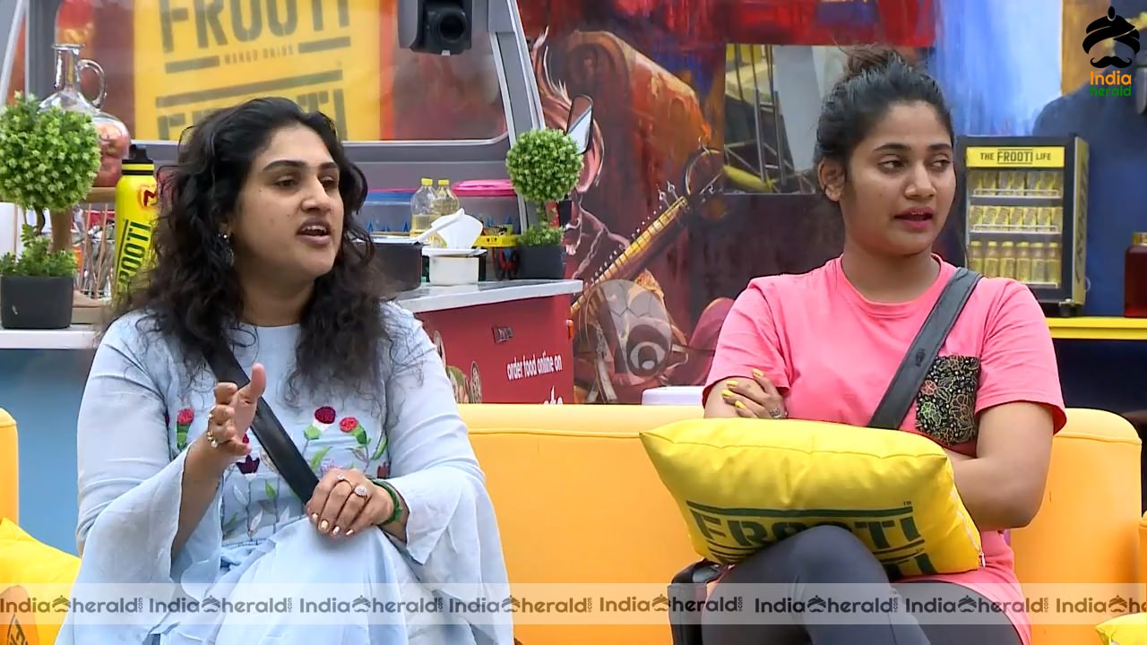 Bigg Boss Tamil Season 3 Day 71 Hot Stills Set 3