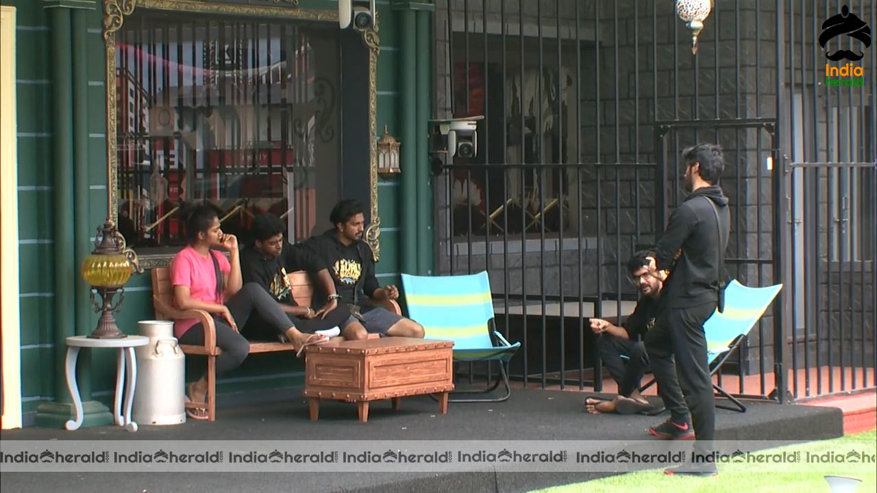 Bigg Boss Tamil Season 3 Day 72 Hot Stills Set 1