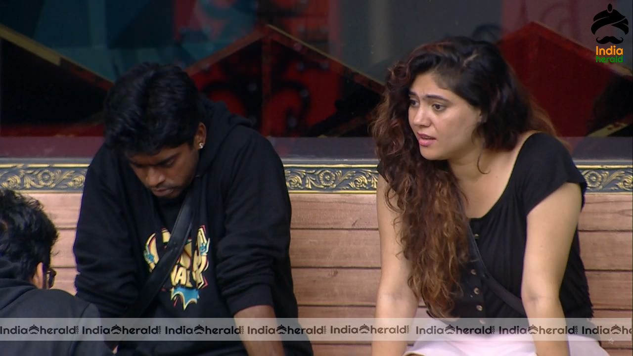 Bigg Boss Tamil Season 3 Day 72 Hot Stills Set 1