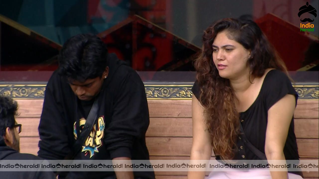 Bigg Boss Tamil Season 3 Day 72 Hot Stills Set 1