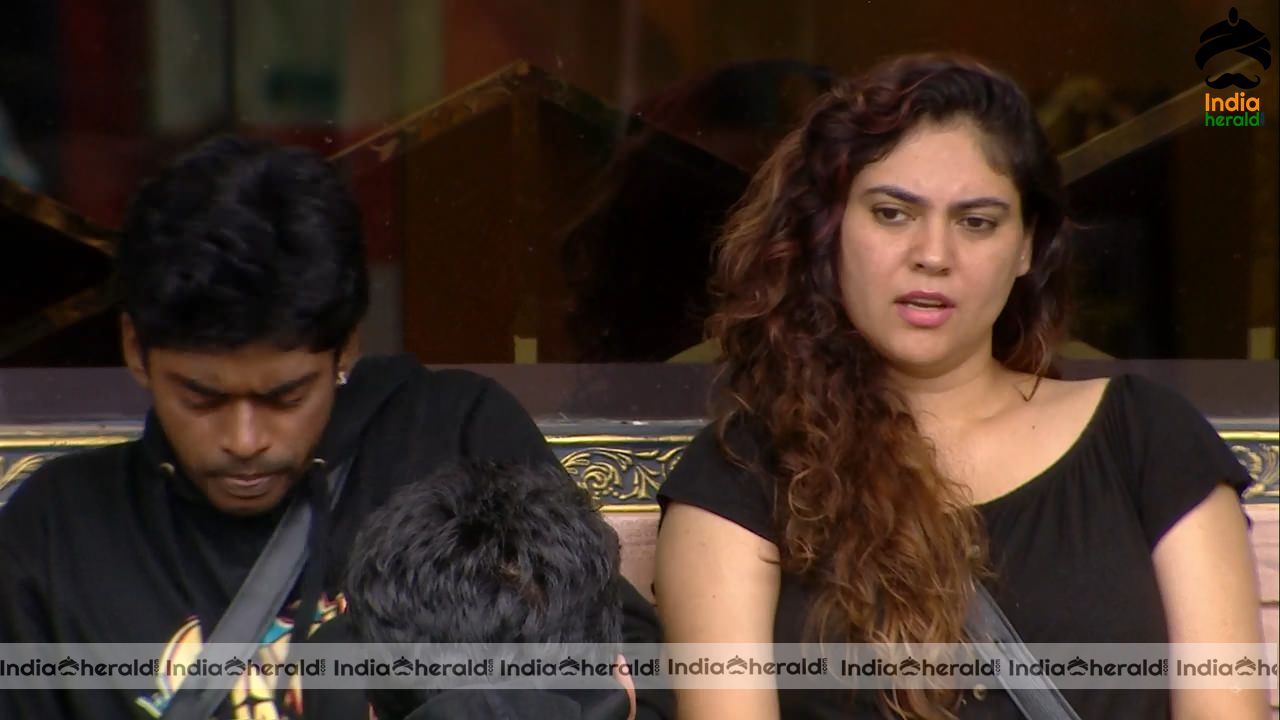 Bigg Boss Tamil Season 3 Day 72 Hot Stills Set 1