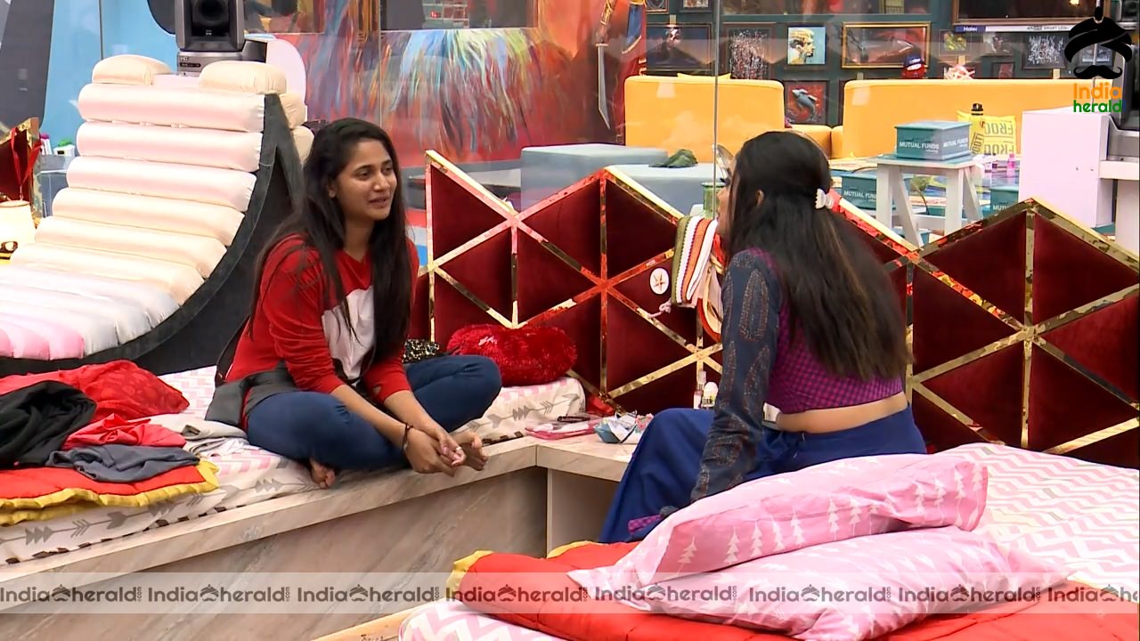 Bigg Boss Tamil Season 3 Day 72 Hot Stills Set 3