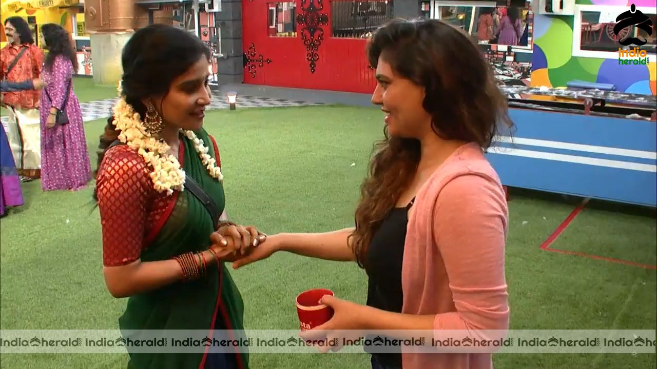 Bigg Boss Tamil Season 3 Day 72 Hot Stills Set 3