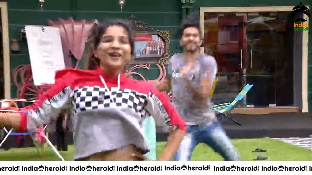 Bigg Boss Tamil Season 3 Day 73 Hot Stills Set 1