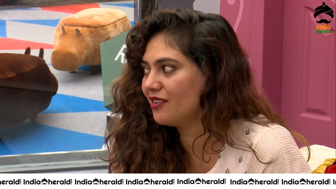 Bigg Boss Tamil Season 3 Day 73 Hot Stills Set 3