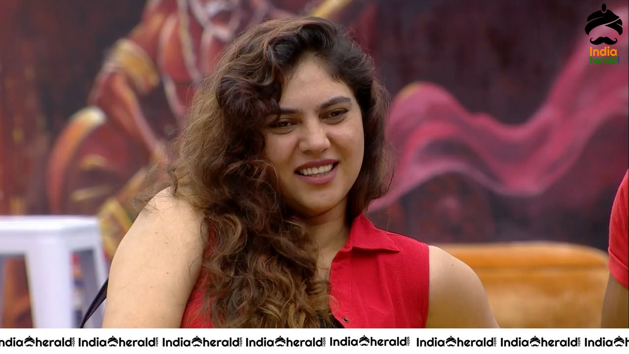 Bigg Boss Tamil Season 3 Day 78 Hot Stills Set 2