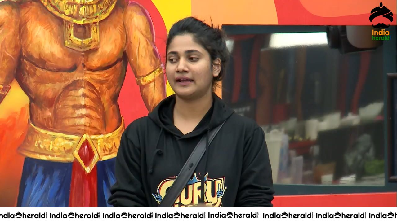 Bigg Boss Tamil Season 3 Day 78 Hot Stills Set 2