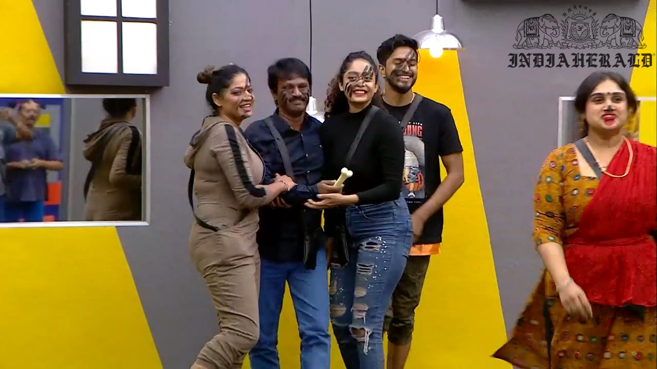 Bigg Boss Tamil Season 3 Day 8 Stills Set 3
