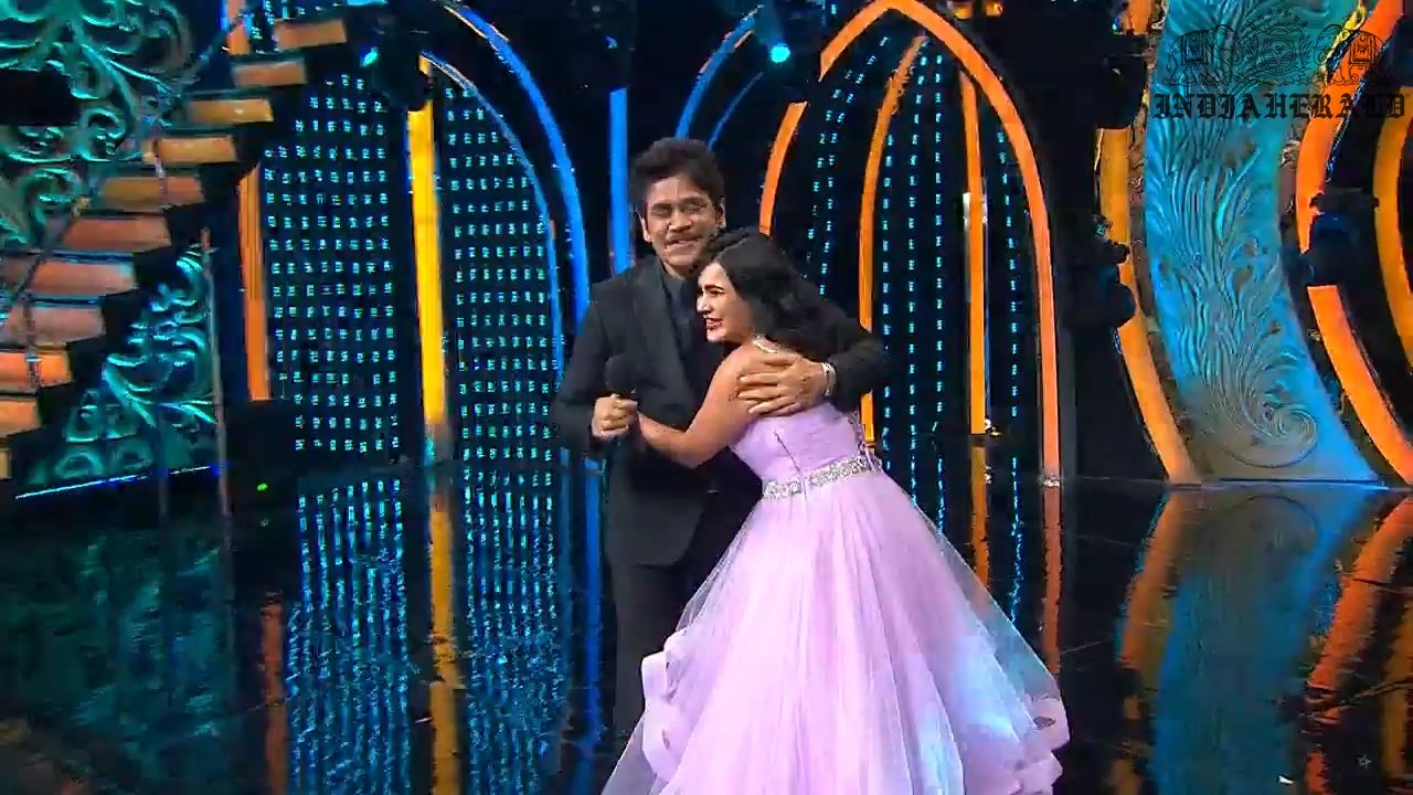 Bigg Boss Telugu Season 3 Day 0 Hot Stills Set 1