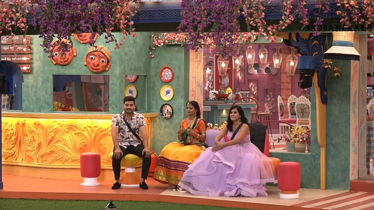Bigg Boss Telugu Season 3 Day 0 Hot Stills Set 2