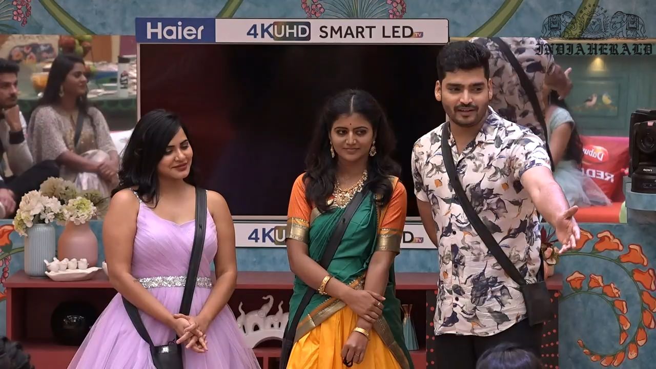 Bigg Boss Telugu Season 3 Day 1 Hot Stills Set 1