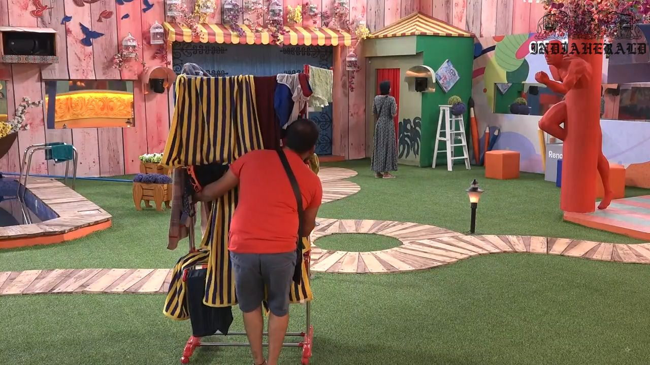 Bigg Boss Telugu Season 3 Day 1 Hot Stills Set 3