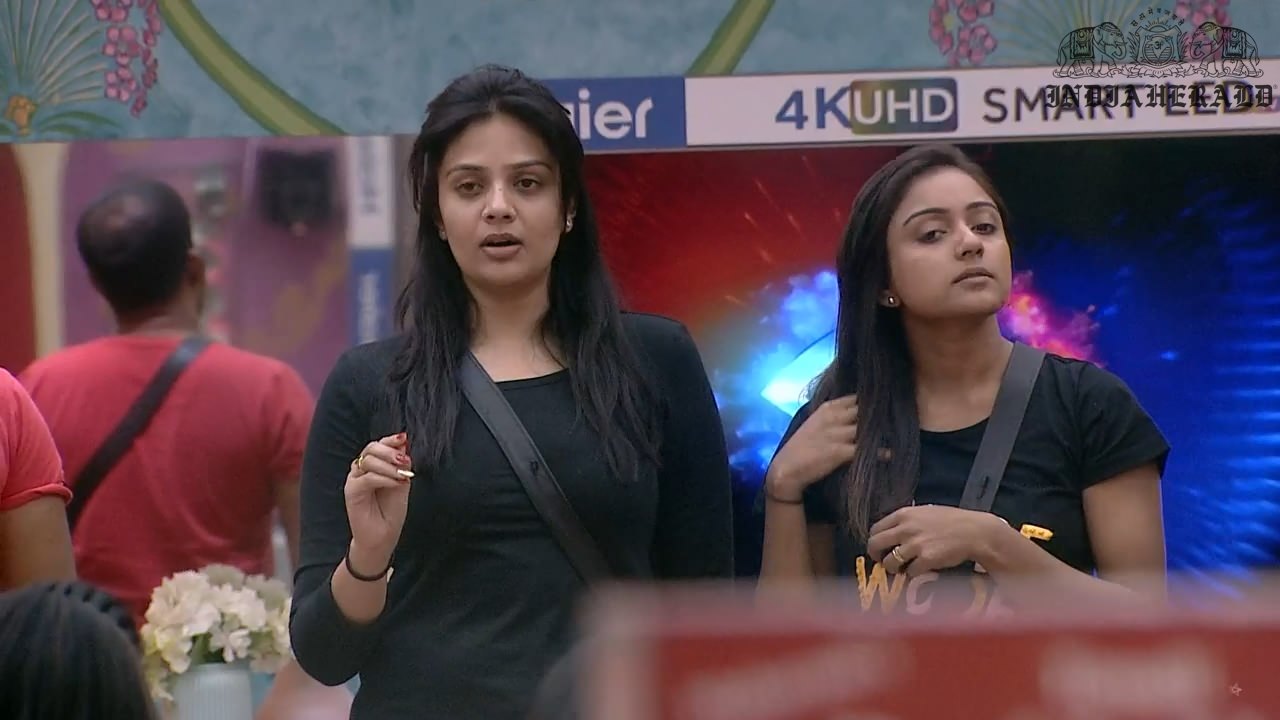 Bigg Boss Telugu Season 3 Day 1 Hot Stills Set 3