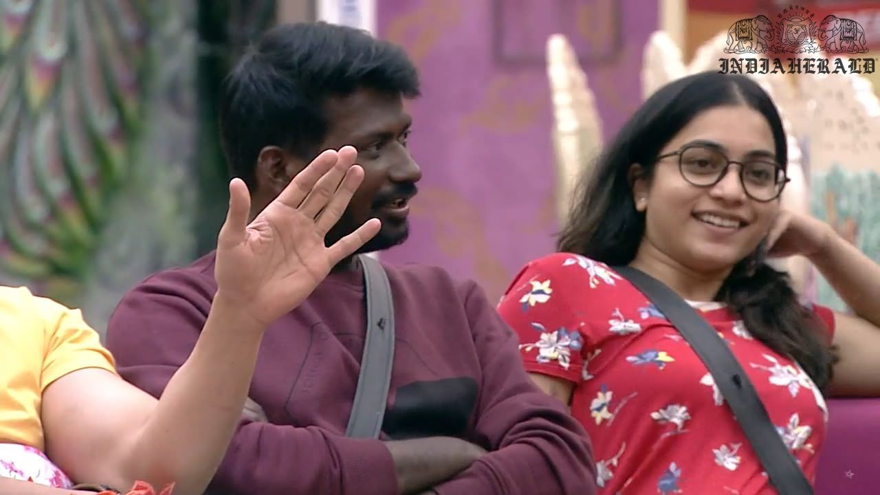 Bigg Boss Telugu Season 3 Day 1 Hot Stills Set 3