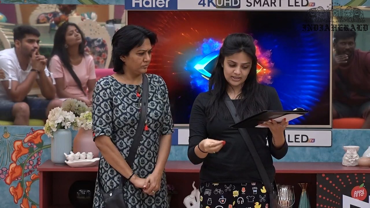 Bigg Boss Telugu Season 3 Day 1 Hot Stills Set 3