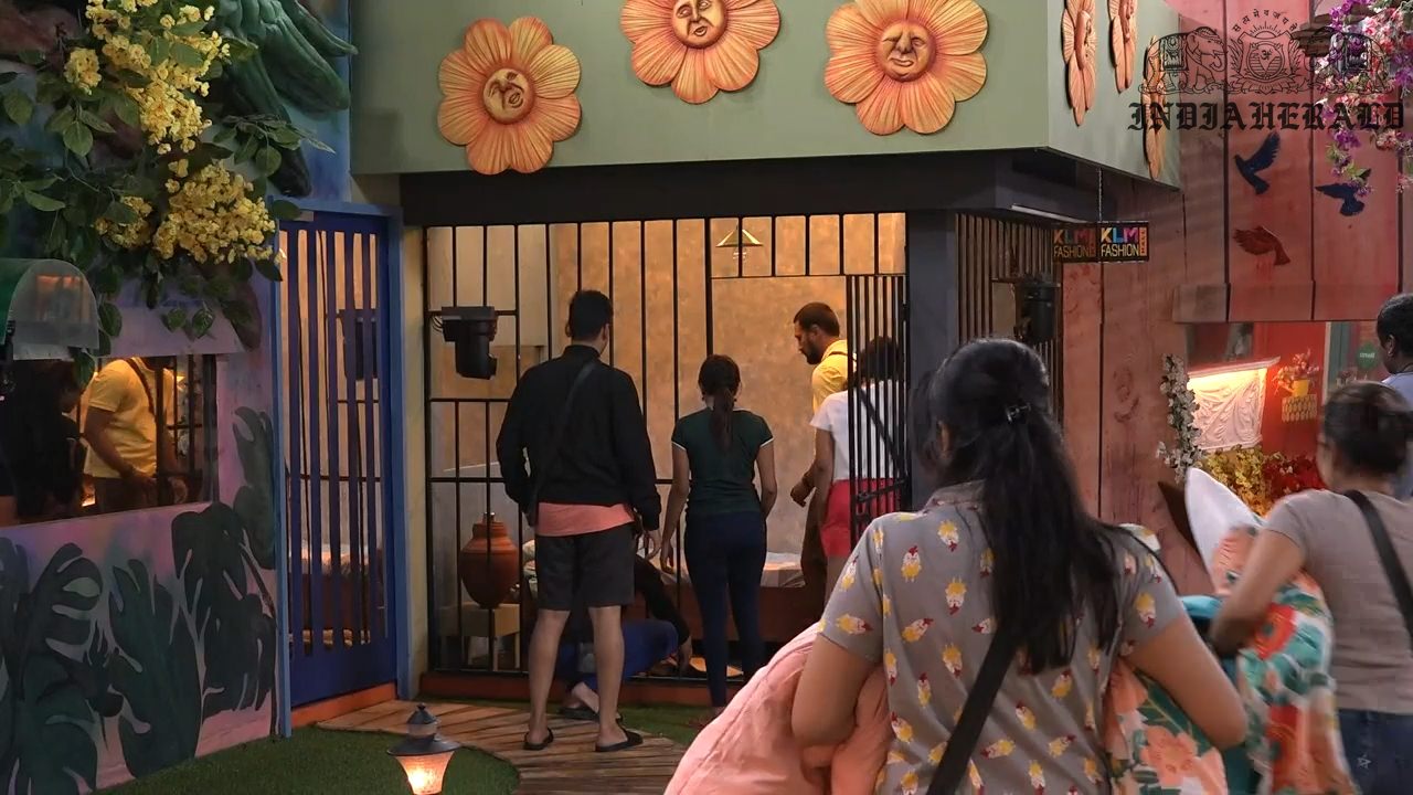 Bigg Boss Telugu Season 3 Day 10 Hot Stills Set 3
