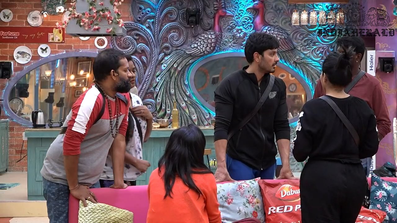 Bigg Boss Telugu Season 3 Day 11 Hot Stills Set 1