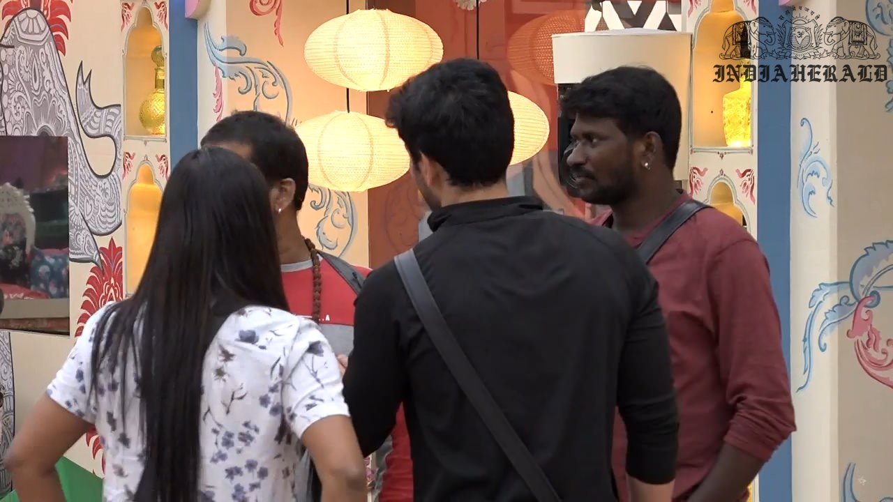 Bigg Boss Telugu Season 3 Day 11 Hot Stills Set 1