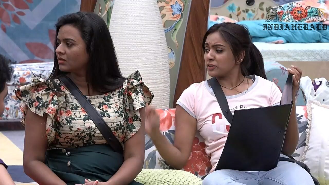 Bigg Boss Telugu Season 3 Day 11 Hot Stills Set 2