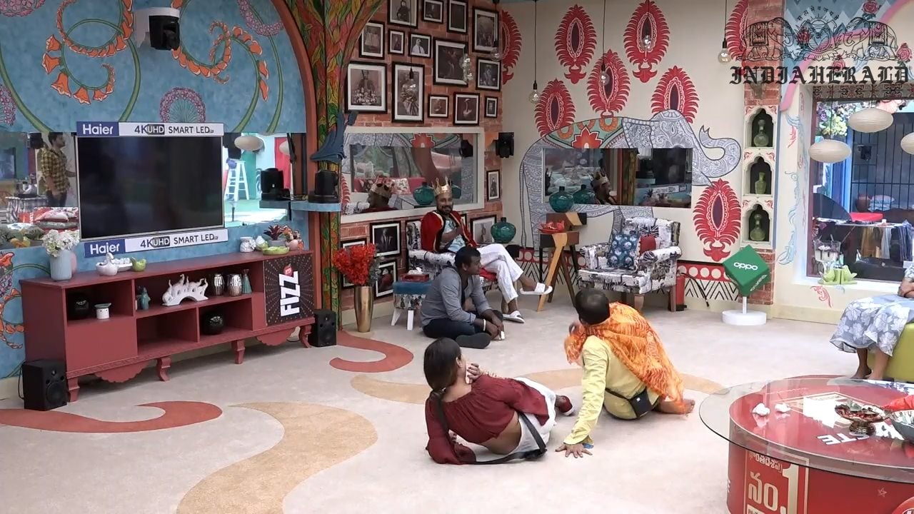 Bigg Boss Telugu Season 3 Day 11 Hot Stills Set 2