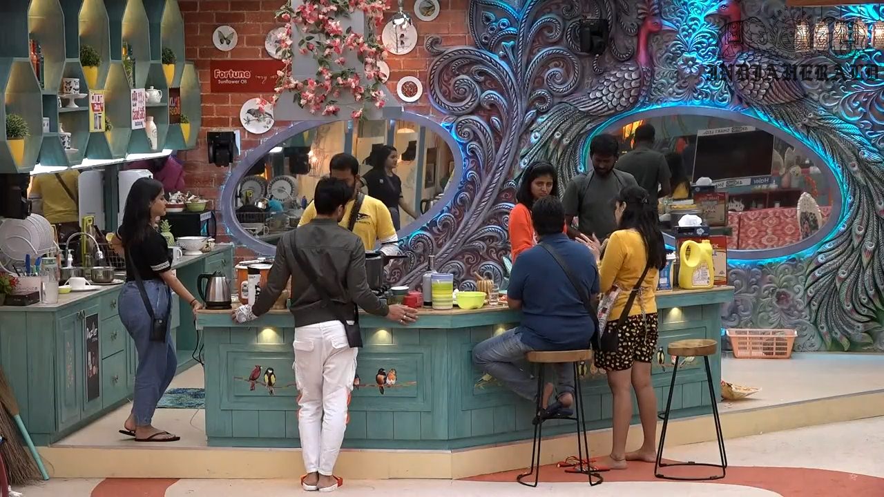 Bigg Boss Telugu Season 3 Day 12 Hot Stills Set 2