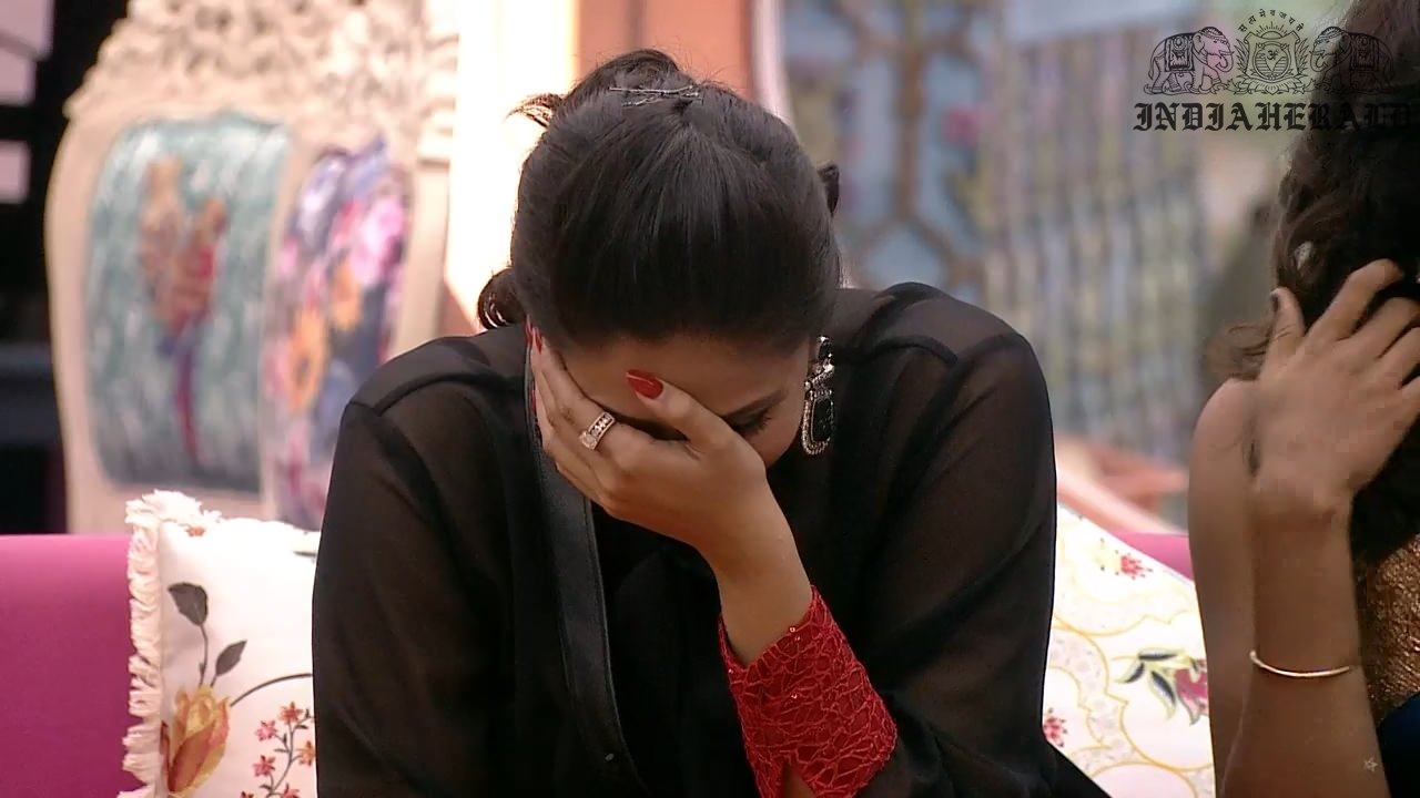 Bigg Boss Telugu Season 3 Day 13 Hot Stills Set 3