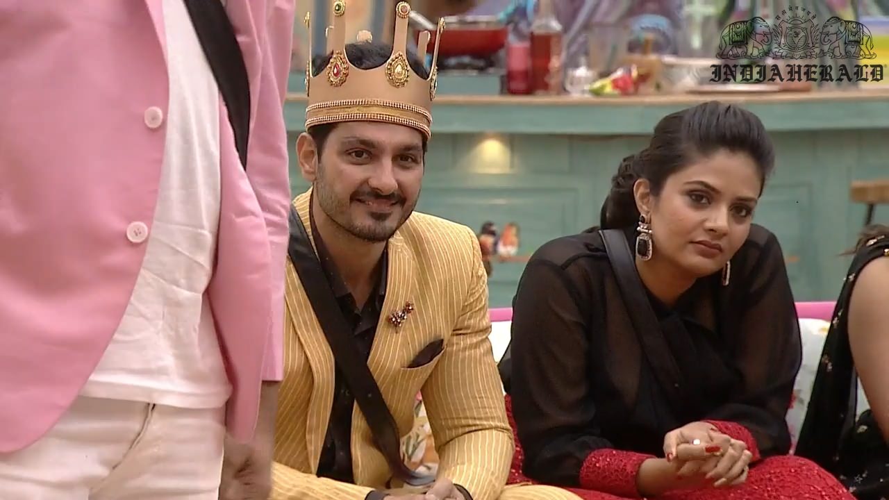 Bigg Boss Telugu Season 3 Day 13 Hot Stills Set 3