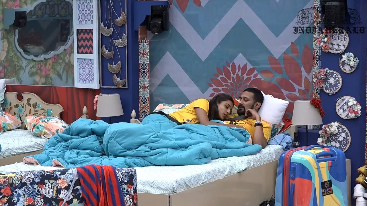 Bigg Boss Telugu Season 3 Day 13 Hot Stills Set 3